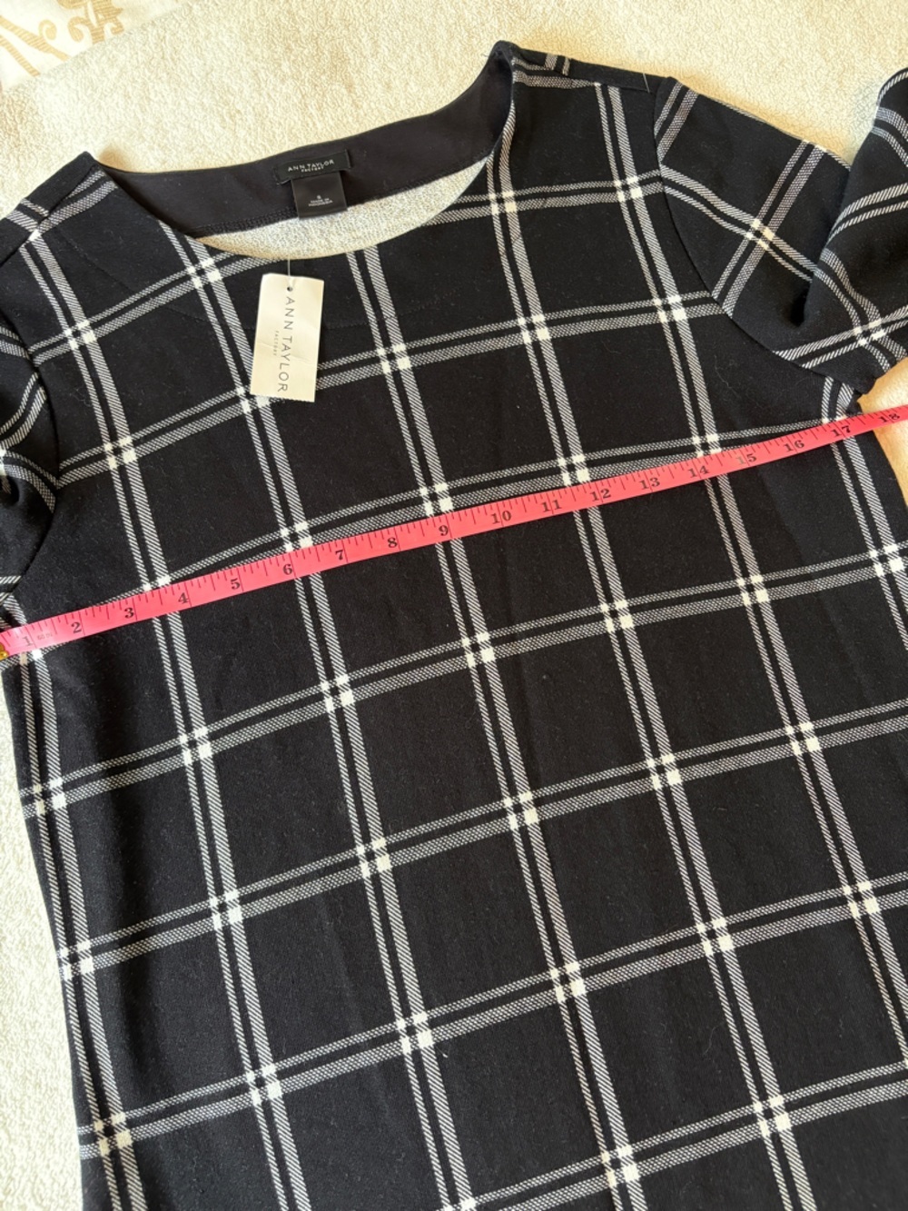 Ann Taylor NWT Black Windowpane Plaid Shift Dress, size Small - Picture 7 of 8
